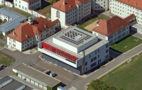 Das neue Versorgungszentrum der JVA Aichach. Das neue Kunstwerk wird seinen Platz im Inneren finden.